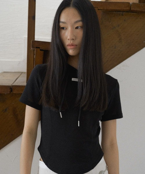 FROMWHERE(フロムウェア)の「LINE HOODY HALF T-SHIRT BLACK(Tシャツ/カットソー・レディース・ブラック・FREE)」の1枚目の写真