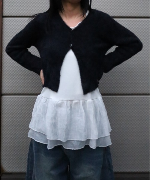 Vini（ヴィニ）の「もこもこシャギーニットクロップドカーディガン（カーディガン/ボレロ・レディース・グレー/ホワイト/ブラック・FREE）」の2枚目の写真