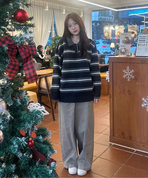 MICANE(ミケーネ)の「トビー ストライプカラー ニット(ニット/セーター・レディース・チャコール/ネイビー・SMALL/MEDIUM/LARGE/X-LARGE)」の3枚目の写真