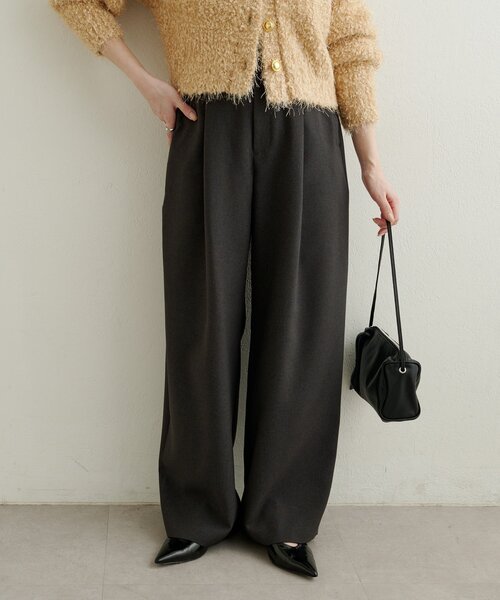 Omekashi（オメカシ）の「タックワイドスラックス（スラックス・レディース・ピンク/ベージュ/チャコールグレー・38/36）」の4枚目の写真