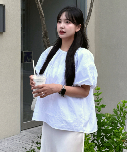 FIELDERS(フィールダーズ)の「SHORTS SHIRRING BLOUSE WHITE(シャツ/ブラウス・レディース・その他・SMALL/MEDIUM)」の1枚目の写真