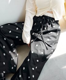 Kastane | 【新色追加/2サイズ展開/低身長サイズ】フラワーステッチワイドパンツ(その他パンツ)