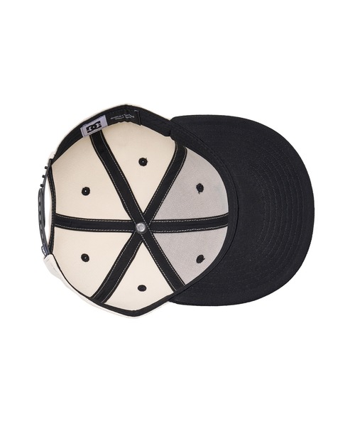 DC（ディーシー）の「DC/ディーシー キャップ 26 KD GRAFFITI EMB SNAPBACK YCP261605（キャップ・キッズ・ホワイト/ブラック・FREE）」の5枚目の写真