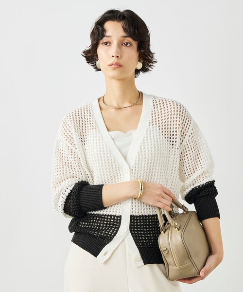NOLLEY’S(ノーリーズ)の「《手洗い可能》テープメッシュ編Vネックカーディガン(カーディガン/ボレロ・レディース・オフホワイト/ブラック・38)」の5枚目の写真