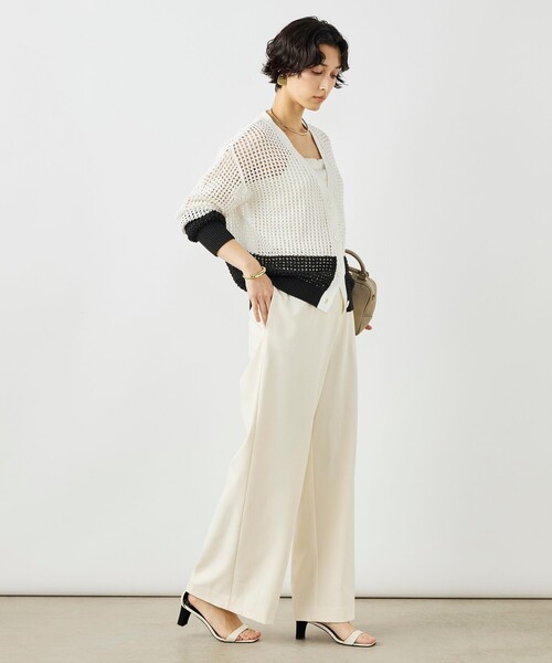 NOLLEY’S(ノーリーズ)の「《手洗い可能》テープメッシュ編Vネックカーディガン(カーディガン/ボレロ・レディース・オフホワイト/ブラック・38)」の11枚目の写真