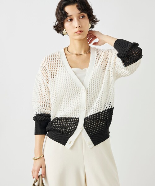 NOLLEY’S(ノーリーズ)の「《手洗い可能》テープメッシュ編Vネックカーディガン(カーディガン/ボレロ・レディース・オフホワイト/ブラック・38)」の12枚目の写真