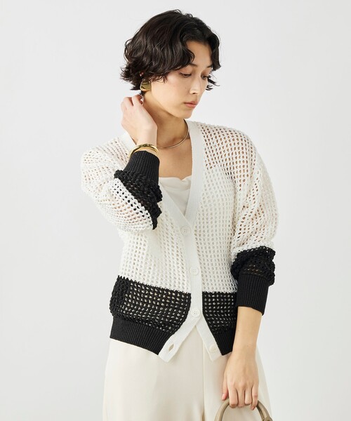 NOLLEY’S(ノーリーズ)の「《手洗い可能》テープメッシュ編Vネックカーディガン(カーディガン/ボレロ・レディース・オフホワイト/ブラック・38)」の13枚目の写真