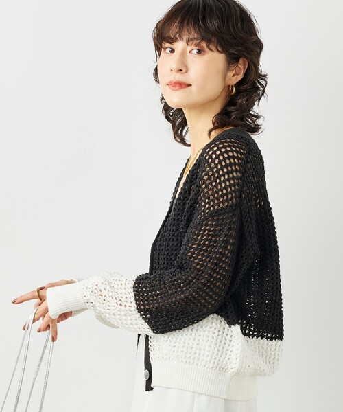 NOLLEY’S(ノーリーズ)の「《手洗い可能》テープメッシュ編Vネックカーディガン(カーディガン/ボレロ・レディース・オフホワイト/ブラック・38)」の19枚目の写真