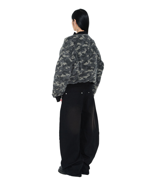 AAKAM(アーカム)の「Distressed Cotton MA-1 Jacket (Camo)(ブルゾン・レディース・その他・1/2)」の5枚目の写真