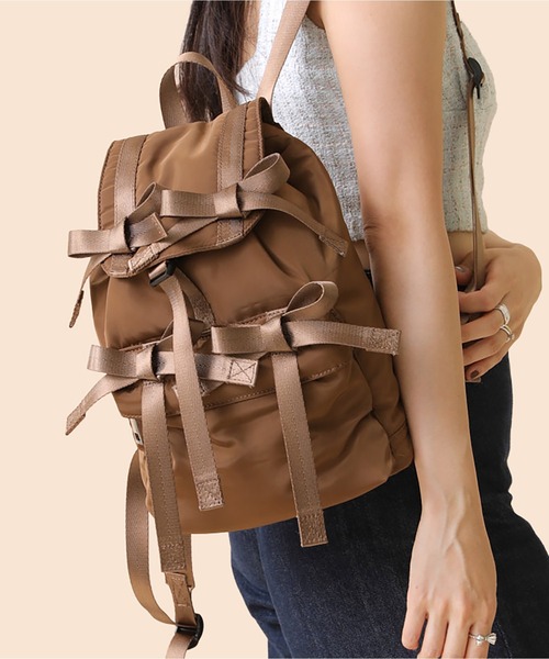 Casselini（キャセリーニ）の「CASSELINI/キャセリーニ ミニリボンバッグパック（バックパック/リュック・レディース・ブラック/ブラウン/シルバー・ONE SIZE）」の2枚目の写真