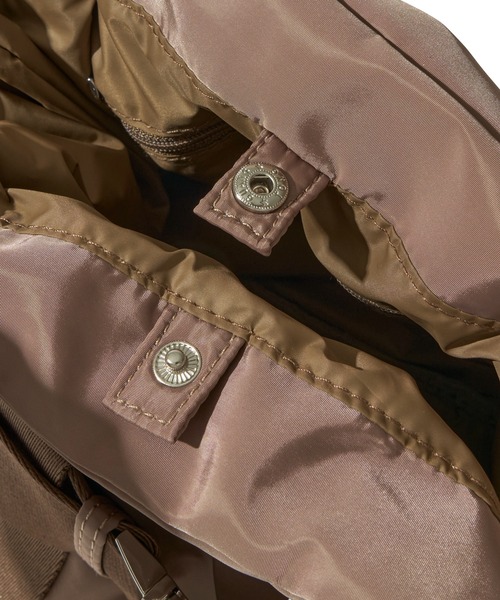 OUTDOOR PRODUCTS(アウトドアプロダクツ)の「【OUTDOOR PRODUCTS / アウトドアプロダクツ】2way Belt Tote ベルト トートバッグ(トートバッグ・レディース・ブラック/アイボリー/モカ・FREE)」の16枚目の写真