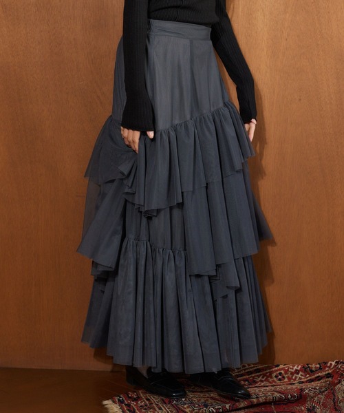 mysty woman（ミスティウーマン）の「チュールティアードスカート 636955（スカート・レディース・チャコールグレー/ライトグレー/アイボリー・FREE）」の3枚目の写真