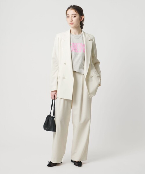 UNITED ARROWS(ユナイテッドアローズ)の「T/W 4ボタン ジャケット(テーラードジャケット・レディース・オフホワイト/ダークブラウン/ネイビー・38/36/34)」の8枚目の写真