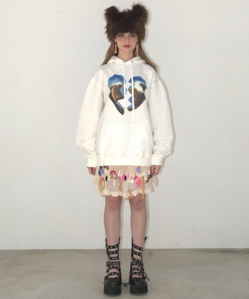 KATER(カーター)の「Broken Heart Hoodie - IVORY(パーカー・レディース・その他・FREE)」の4枚目の写真