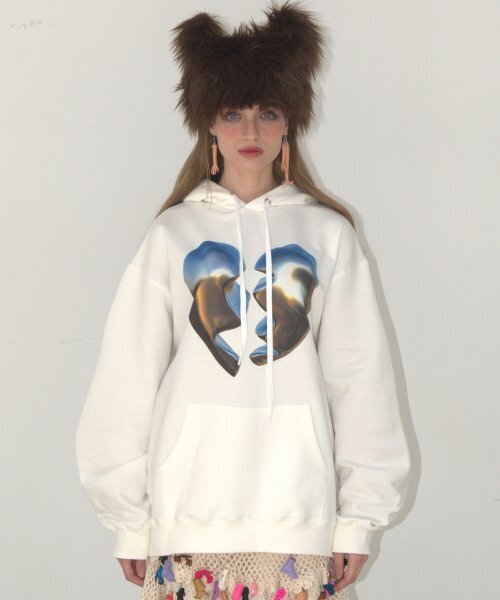 KATER(カーター)の「Broken Heart Hoodie - IVORY(パーカー・レディース・その他・FREE)」の5枚目の写真