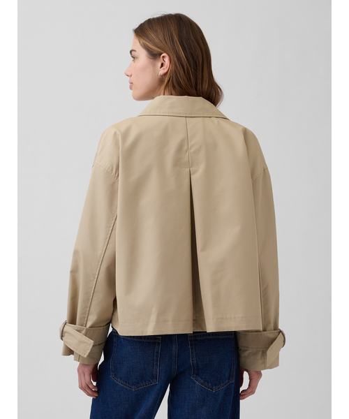 GAP(ギャップ)の「オーバーサイズ クロップド トレンチジャケット(その他アウター・レディース・ベージュ・XS/S/M/L)」の5枚目の写真
