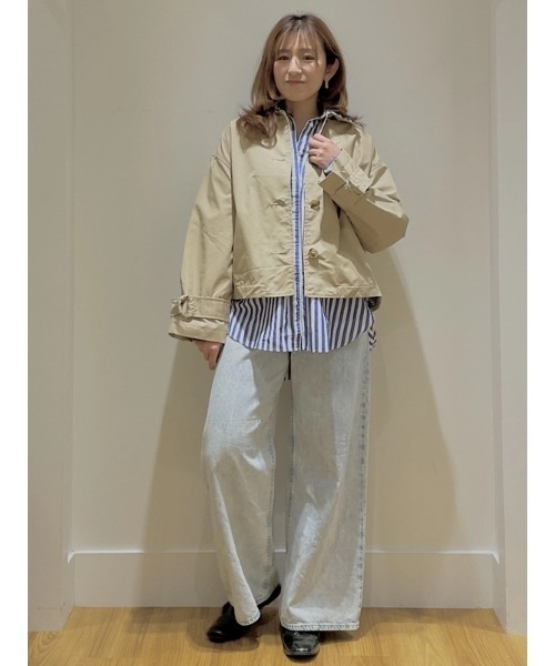 GAP(ギャップ)の「オーバーサイズ クロップド トレンチジャケット(その他アウター・レディース・ベージュ・XS/S/M/L)」の8枚目の写真