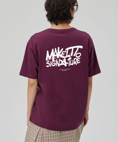 MAKEITTO（メイキット）の「[GRAFFITI3 LOGO]CREW NECK TEE_WINE（Tシャツ/カットソー・メンズ・その他・M/L/XL/XXL）」の3枚目の写真