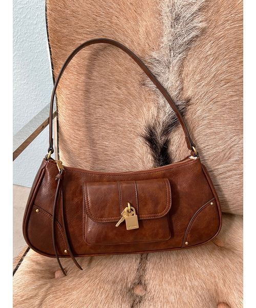 LILY BROWN（リリーブラウン）の「パッドロックホーボーバッグ（ハンドバッグ・レディース・イエロー/ブラウン/ブルー・F）」の21枚目の写真