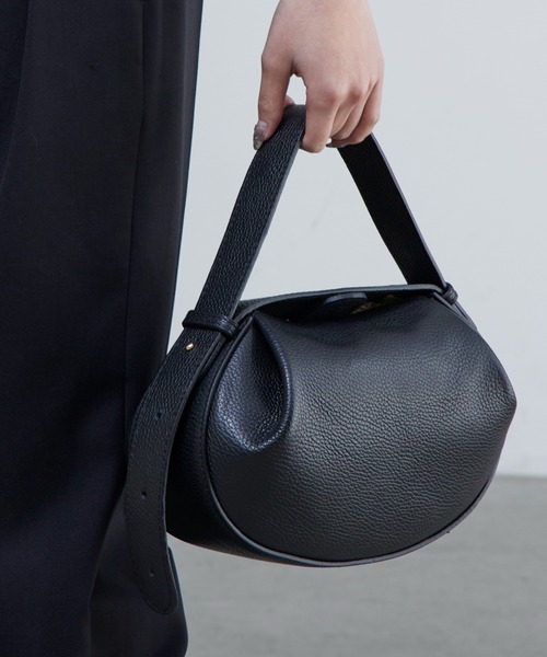 Lui's（ルイス）の「MILLELA FIRENZE / ベルトハンドバッグ（トートバッグ・レディース・ブラック/ダークブラウン/モカ・FREE）」の15枚目の写真