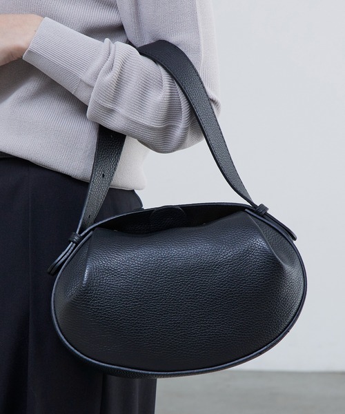 Lui's（ルイス）の「MILLELA FIRENZE / ベルトハンドバッグ（トートバッグ・レディース・ブラック/ダークブラウン/モカ・FREE）」の17枚目の写真