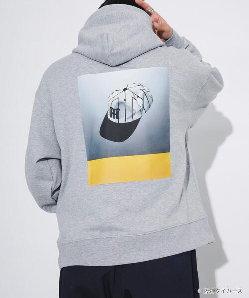 URBAN RESEARCH(アーバンリサーチ)の「阪神タイガース×亀井雅文×UR フーディ(パーカー・メンズ・グレー/ブラック・LARGE/MEDIUM/X-LARGE)」の2枚目の写真