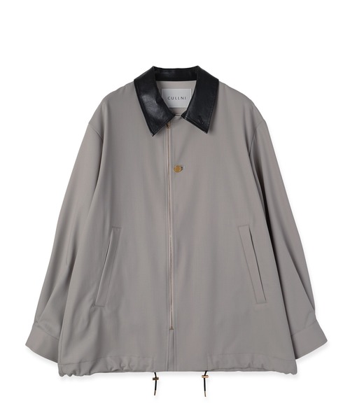 CULLNI（クルニ）の「Wool Gabardine Zip Up Short Coat（ステンカラーコート・メンズ・ブラック/グレイッシュベージュ・0/1/2）」の2枚目の写真