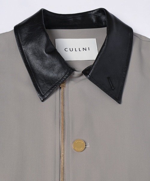 CULLNI（クルニ）の「Wool Gabardine Zip Up Short Coat（ステンカラーコート・メンズ・ブラック/グレイッシュベージュ・0/1/2）」の5枚目の写真