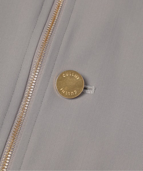 CULLNI（クルニ）の「Wool Gabardine Zip Up Short Coat（ステンカラーコート・メンズ・ブラック/グレイッシュベージュ・0/1/2）」の6枚目の写真