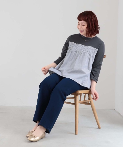 MB mint breeze(エムビーミントブリーズ)の「【L~6L 大きいサイズ】レイヤード風シャーリングプルオーバー(Tシャツ/カットソー・レディース・ブルー/カーキ/ブラック・LL/5L/4L/3L/6L)」の7枚目の写真
