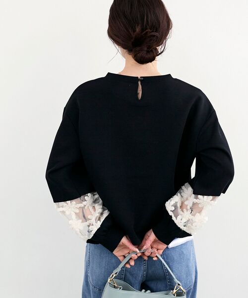 le.coeur blanc（ルクールブラン）の「《WEB限定アイテム》袖レースダンボールスウェット（スウェット・レディース・オフホワイト・38）」の22枚目の写真