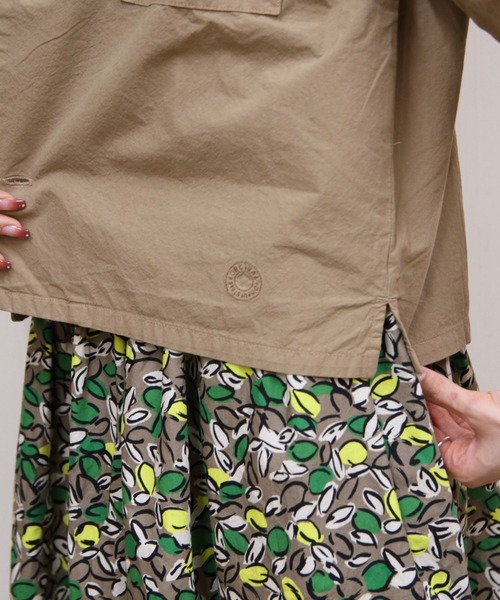 ORCIVAL（オーシバル）の「ORCIVAL/オーシバル　ガーメントダイポプリン レギュラーカラーショートスリーブシャツ　REGULAR COLLAR POPLIN SHORTSLEEVE SHIRT　OR-B0446 GDP（シャツ/ブラウス・レディース・クリーム/ダークベージュ/イエロー・1）」の7枚目の写真