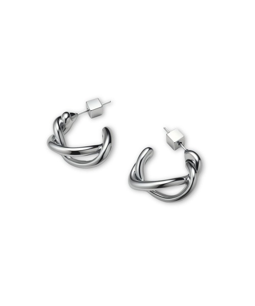 Lyvi(ライビィ)の「Twisted Flow Piercing / 金属アレルギー対応(ピアス(両耳用)・レディース・シルバー/ゴールド・FREE)」の5枚目の写真
