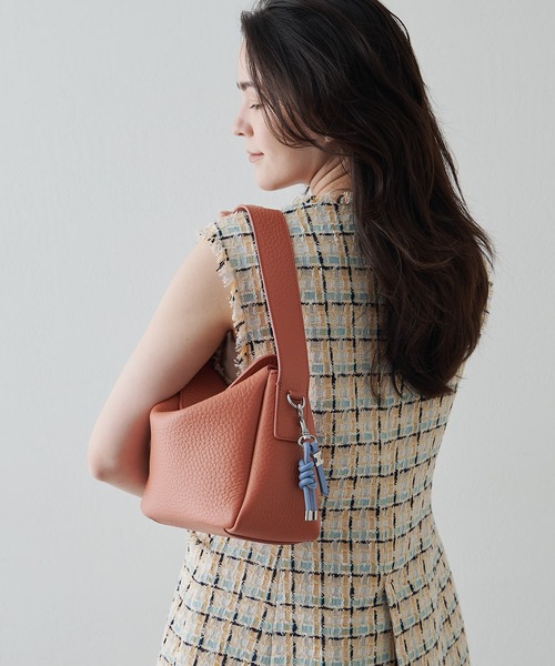 IACUCCI（イアクッチ）の「【予約】スウォーノ ALCE（トートバッグ・レディース・サーモンピンク/キャメル/ブラック・FREE）」の14枚目の写真