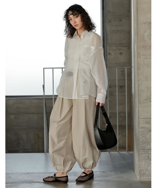 Re:EDIT（リエディ）の「[2026S/S COLLECTION]2WAYシャイニーシアーシャツ（シャツ/ブラウス・レディース・ホワイト/ミント/ブルー/グレー・LARGE/MEDIUM）」の22枚目の写真