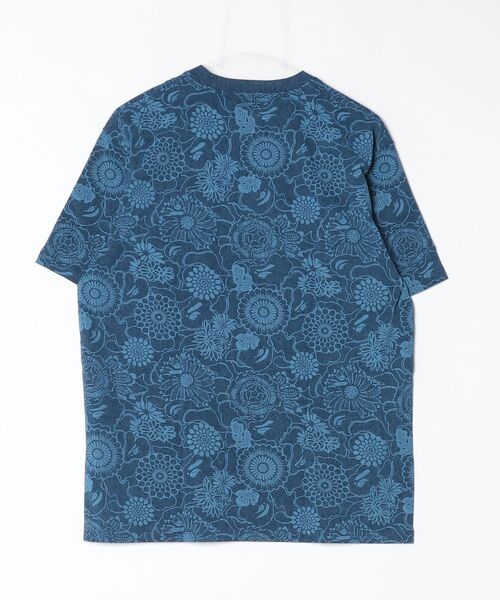 A BATHING APE(アベイシングエイプ)の「JAPANESE INDIGO ART CAMO COLLEGE REGUALR FIT TEE(Tシャツ/カットソー・メンズ・インディゴブルー・X-LARGE/LARGE/MEDIUM/XX-LARGE/SMALL)」の4枚目の写真