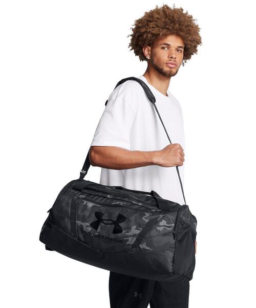 UNDER ARMOUR（アンダーアーマー）の「UAアンディナイアブル5.0 ダッフルバッグ Mサイズ（トレーニング/メンズ/レディース）（ボストンバッグ・レディース・グレー・ONESIZE）」の3枚目の写真