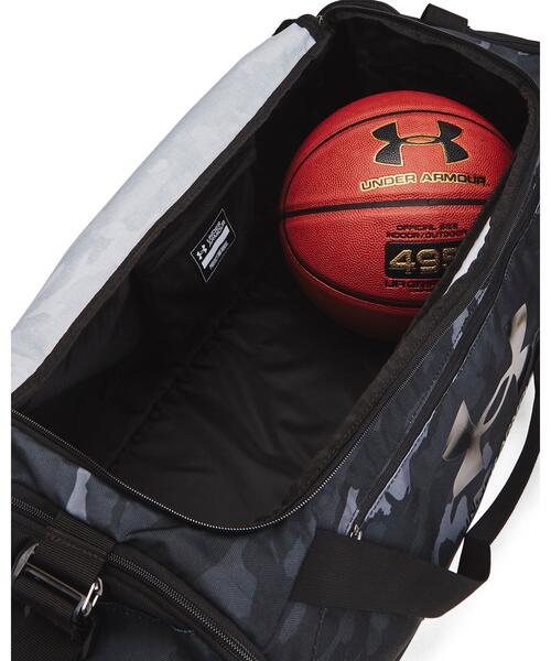 UNDER ARMOUR（アンダーアーマー）の「UAアンディナイアブル5.0 ダッフルバッグ Mサイズ（トレーニング/メンズ/レディース）（ボストンバッグ・レディース・グレー・ONESIZE）」の5枚目の写真