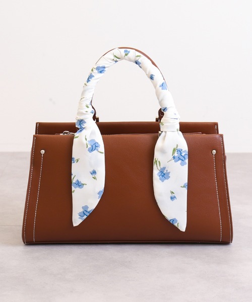 artemis by DIANA（アルテミスバイダイアナ）の「ショルダーベルト付属 2WAYスカーフリボンバッグ（ハンドバッグ・レディース・ホワイト/ブラウン/イエロー/ブラック・FREE）」の14枚目の写真