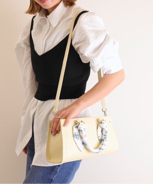artemis by DIANA（アルテミスバイダイアナ）の「ショルダーベルト付属 2WAYスカーフリボンバッグ（ハンドバッグ・レディース・ホワイト/ブラウン/イエロー/ブラック・FREE）」の10枚目の写真