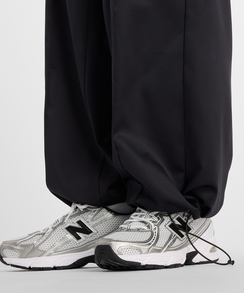 NEW BALANCE(ニューバランス)の「NB GREY カーゴパンツ(カーゴパンツ・レディース・セージグリーン/ブラック・SMALL/MEDIUM/LARGE/X-LARGE)」の8枚目の写真
