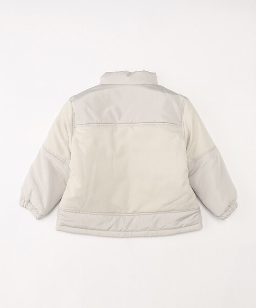 COMME CA ISM(コムサイズム)の「タフタ×スエードタッチ 中綿ブルゾン(ブルゾン・キッズ・カーキ/グレイッシュベージュ・100cm/110cm/120cm/130cm/140cm/150cm)」の3枚目の写真