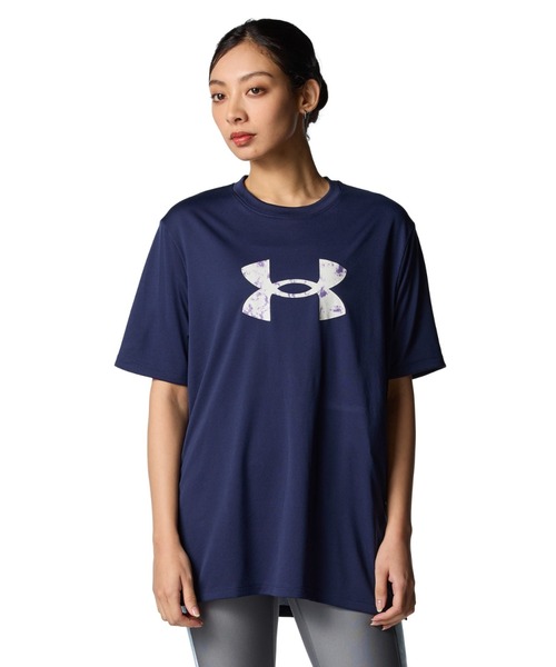 UNDER ARMOUR(アンダーアーマー)の「【別注】アンダーアーマー UAテック オーバーサイズド ビッグロゴ Tシャツ 限定コラボ(Tシャツ/カットソー・レディース・グリーン/ネイビー/ブラック/オフホワイト・XL/L/M/S)」の4枚目の写真