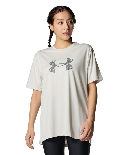 UNDER ARMOUR(アンダーアーマー)の「【別注】アンダーアーマー UAテック オーバーサイズド ビッグロゴ Tシャツ 限定コラボ(Tシャツ/カットソー・レディース・グリーン/ネイビー/ブラック/オフホワイト・XL/L/M/S)」の2枚目の写真