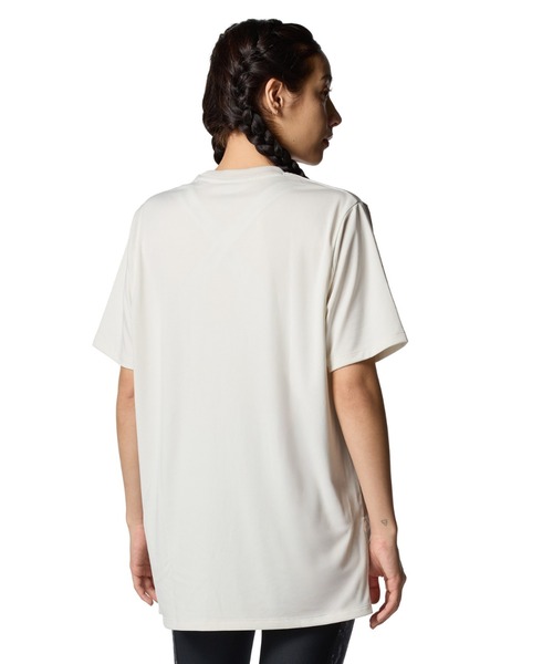 UNDER ARMOUR(アンダーアーマー)の「【別注】アンダーアーマー UAテック オーバーサイズド ビッグロゴ Tシャツ 限定コラボ(Tシャツ/カットソー・レディース・グリーン/ネイビー/ブラック/オフホワイト・XL/L/M/S)」の6枚目の写真