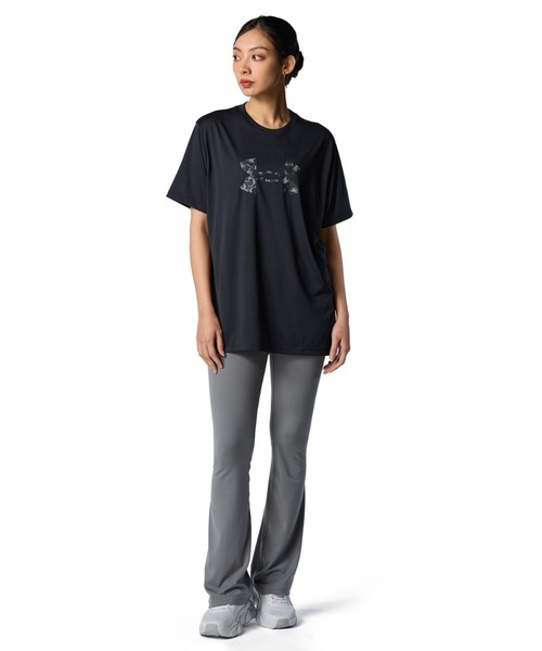 UNDER ARMOUR(アンダーアーマー)の「【別注】アンダーアーマー UAテック オーバーサイズド ビッグロゴ Tシャツ 限定コラボ(Tシャツ/カットソー・レディース・グリーン/ネイビー/ブラック/オフホワイト・XL/L/M/S)」の10枚目の写真