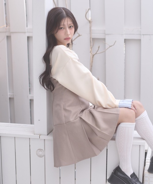 Ambre Neige(アンブルネージュ)の「pleats mini camisole dress / プリーツミニキャミワンピース(ワンピース・レディース・チャコールグレー/ベージュ/ダークブラウン・FREE)」の18枚目の写真