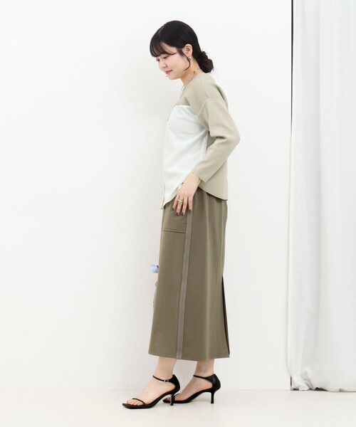 MICO COULIER（ミコクリエ）の「CICA配合サークルストレッチスカート（スカート・レディース・オリーブ/ブラック・36/38）」の5枚目の写真