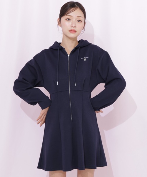 JILL by JILL STUART(ジルバイジルスチュアート)の「ダイバーフーディーミニワンピース(ワンピース・レディース・ネイビー/グレー/ピンク・FREE)」の3枚目の写真