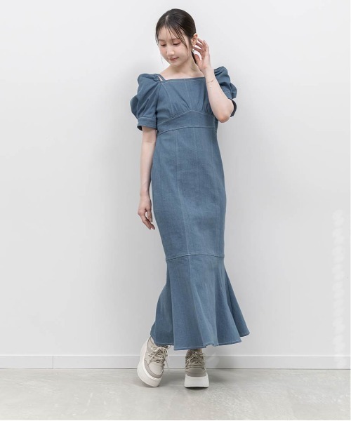 RANDA(ランダ)の「ストレッチデニムマーメイドワンピース(ワンピース・レディース・ブルー/インディゴブルー・0/1)」の17枚目の写真